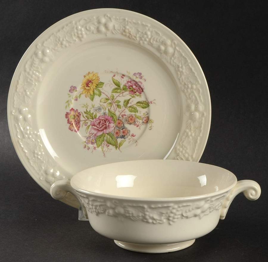 TH6 Footed Cream Soup Bowl & Saucer Set by Homer Laughlin -1