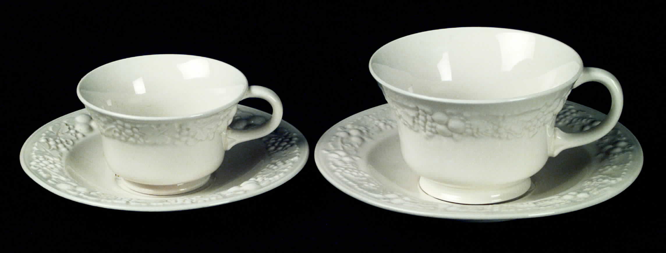 Theme Off White (Eggshell) Flat Cup & Saucer Set by Homer Laughlin -1