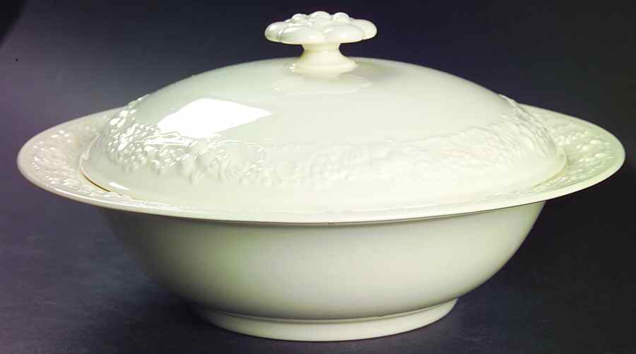 Theme Off White (Eggshell) Round Covered Vegetable by Homer Laughlin -1