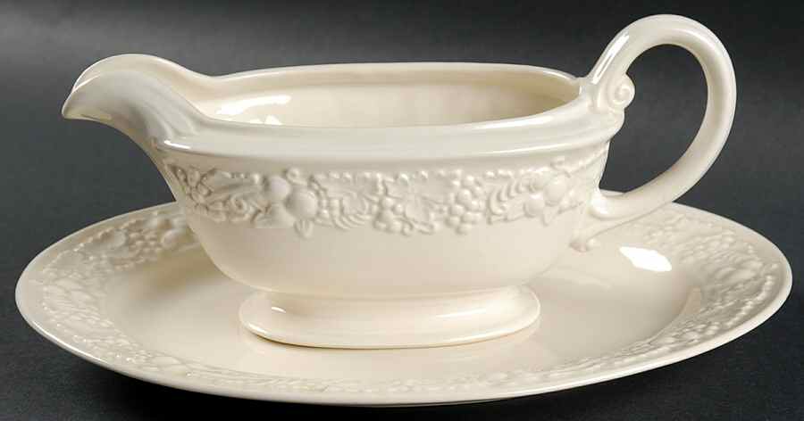Theme Off White (Eggshell) Gravy Boat & Underplate/Relish by Homer Laughlin -1
