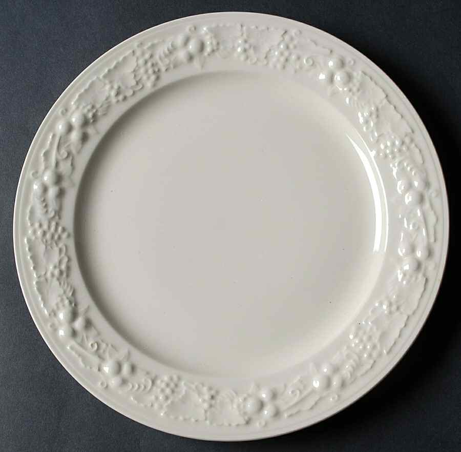 Theme Off White (Eggshell) Luncheon Plate by Homer Laughlin -1