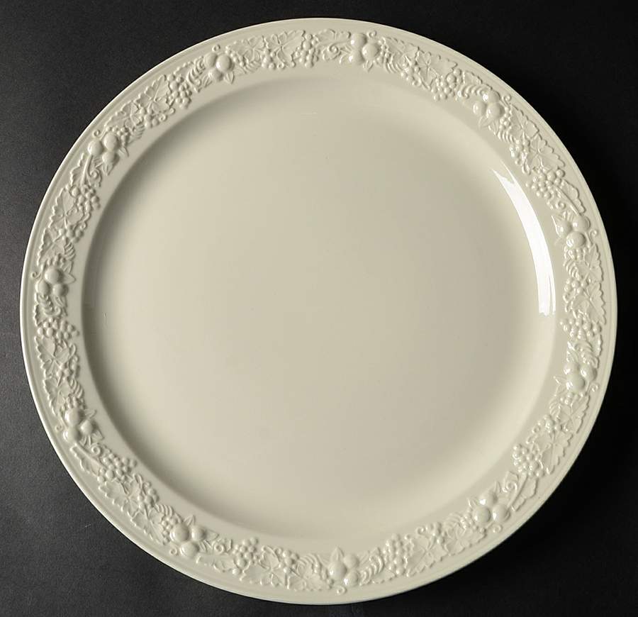 Theme Off White (Eggshell) 13" Chop Plate (Round Platter) by Homer Laughlin -1
