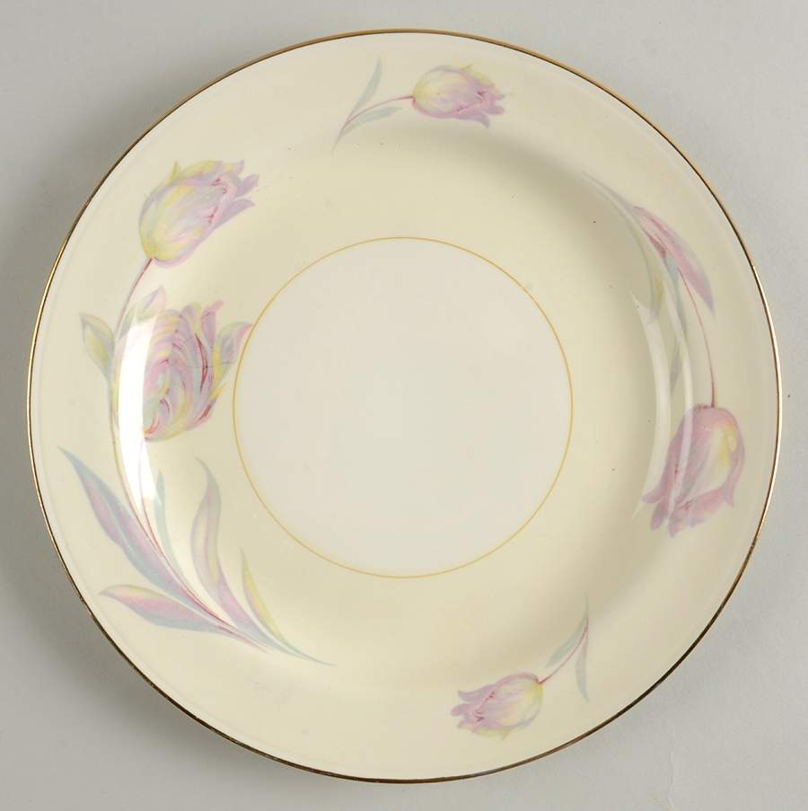 Tulip (Eggshell Nautilus) Luncheon Plate by Homer Laughlin -1