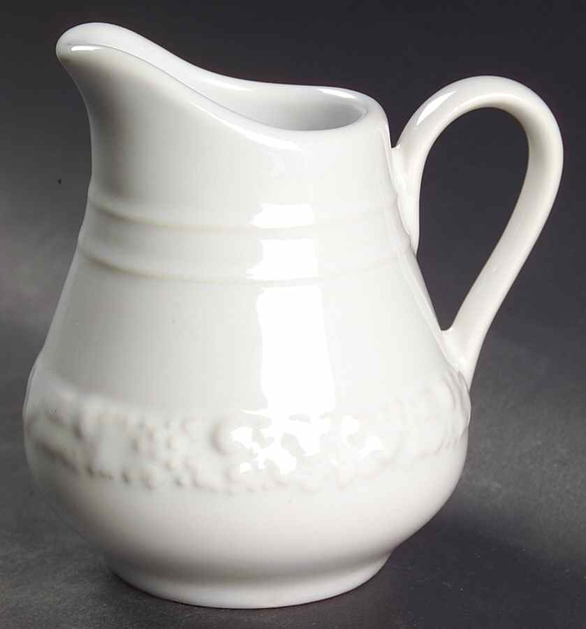 Vintage Creamer by Homer Laughlin -1