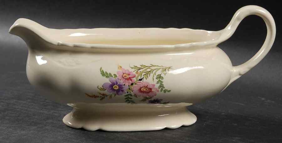 VR135 Gravy Boat by Homer Laughlin -1