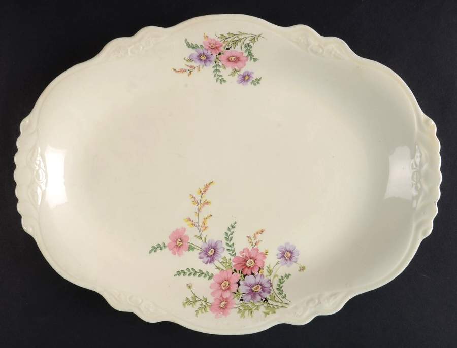 VR135 11" Oval Serving Platter by Homer Laughlin -1