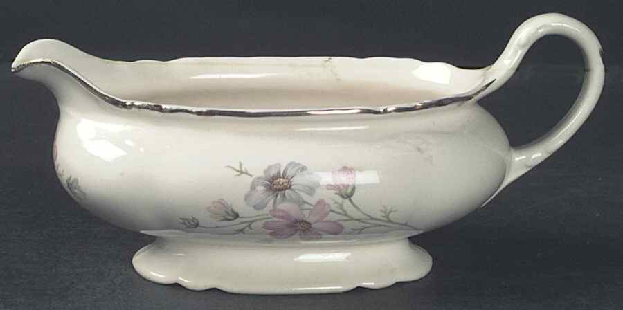VR431 Gravy Boat by Homer Laughlin -1