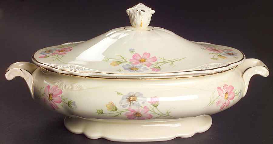 VR431 Oval Covered Vegetable by Homer Laughlin -1