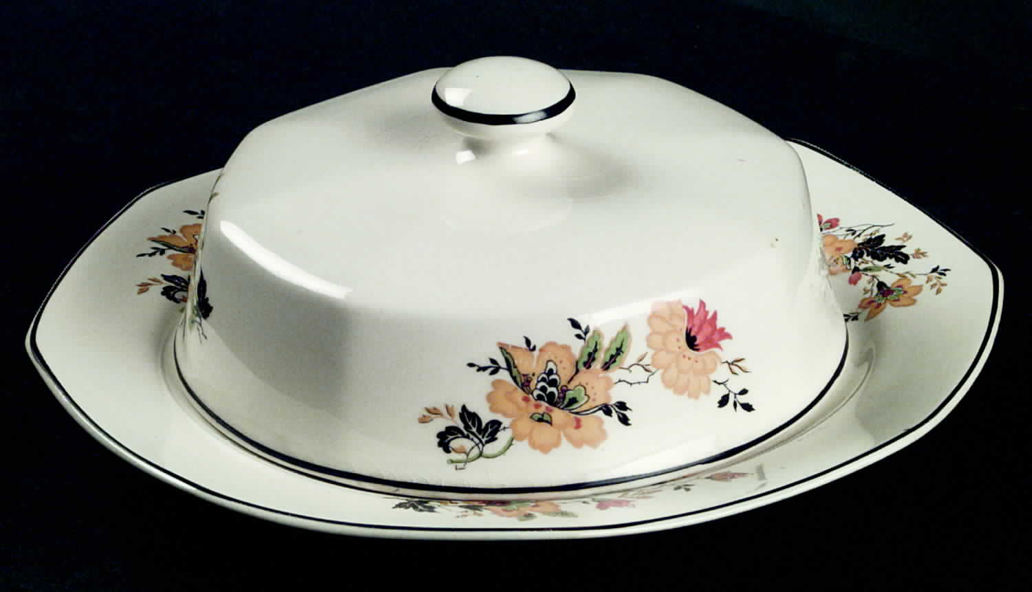 W127-30 Round Covered Butter by Homer Laughlin -1
