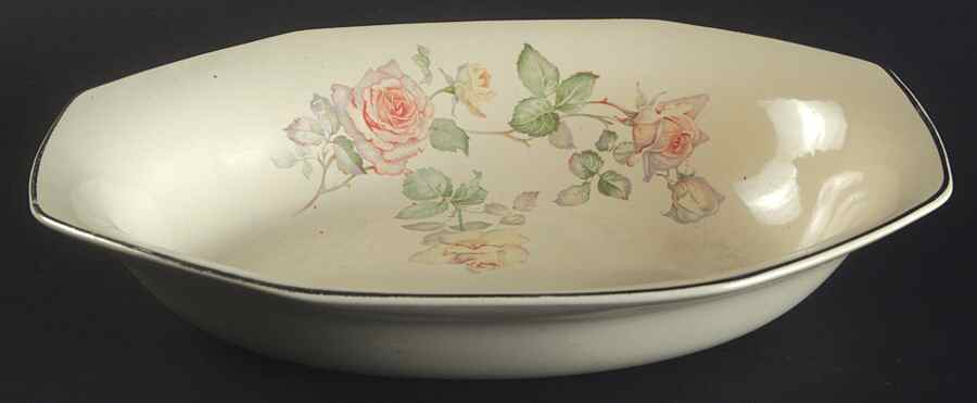 W132 9" Oval Vegetable Bowl by Homer Laughlin -1