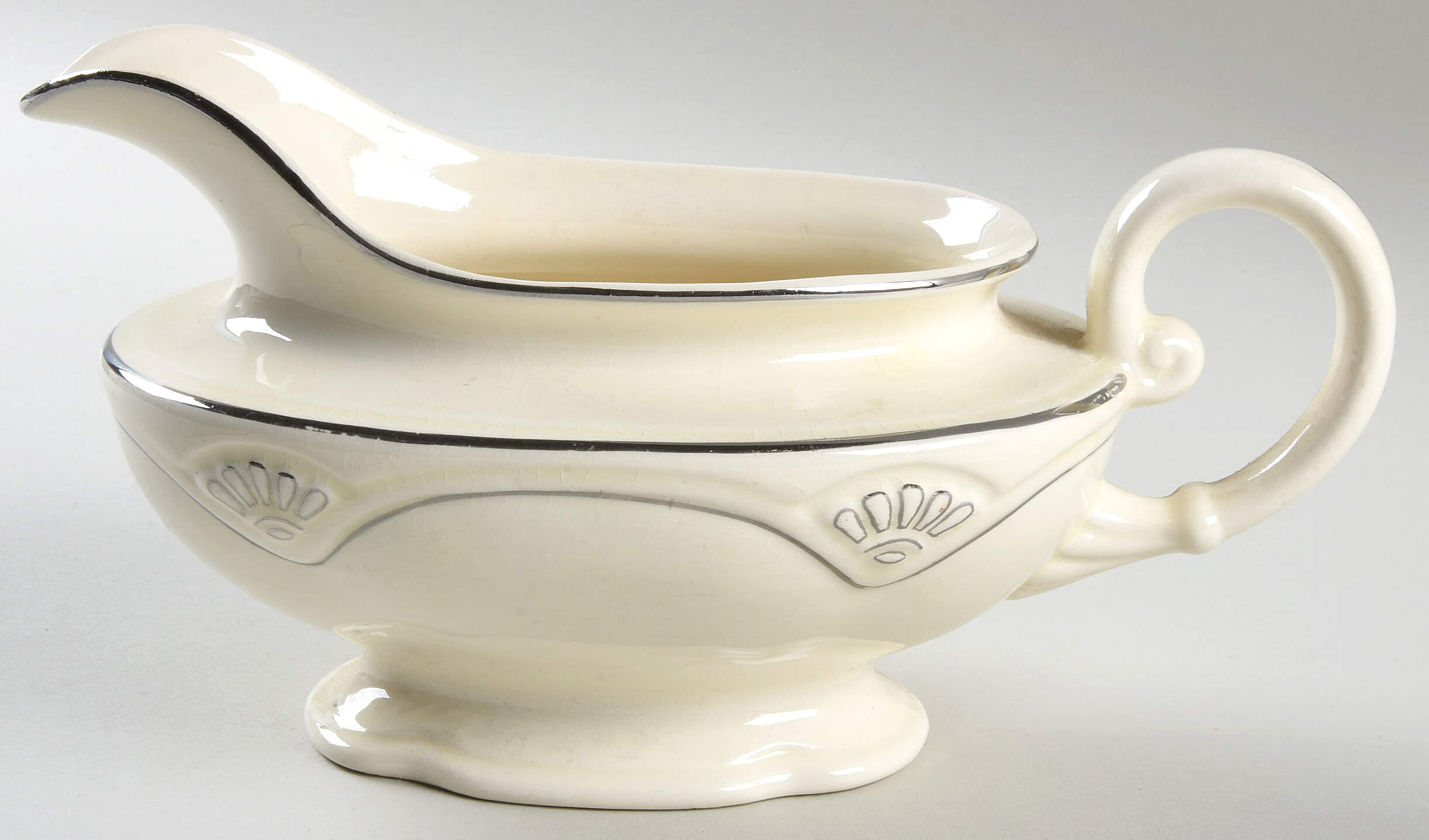 W134 Gravy Boat by Homer Laughlin -1