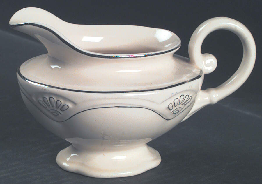 W134 Creamer by Homer Laughlin -1