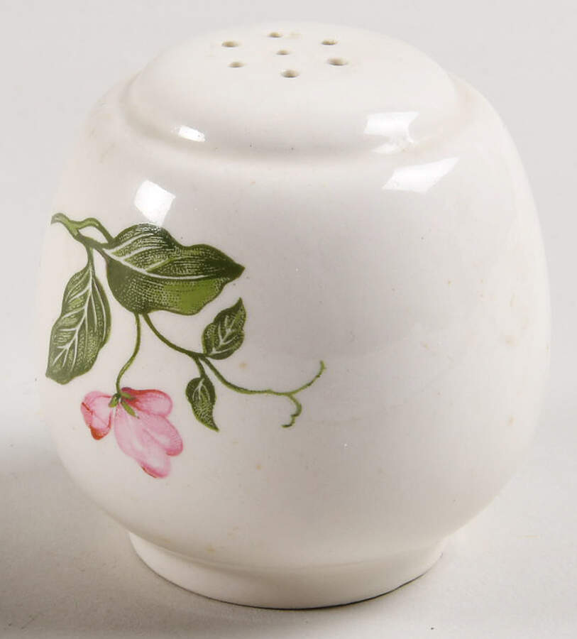 Sweet Pea (No Trim) Salt Shaker by Homer Laughlin -1