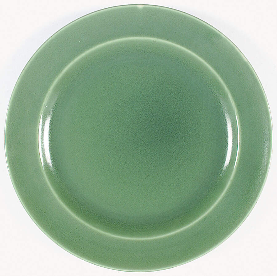 Wells Art Glaze Green Dinner Plate by Homer Laughlin -1