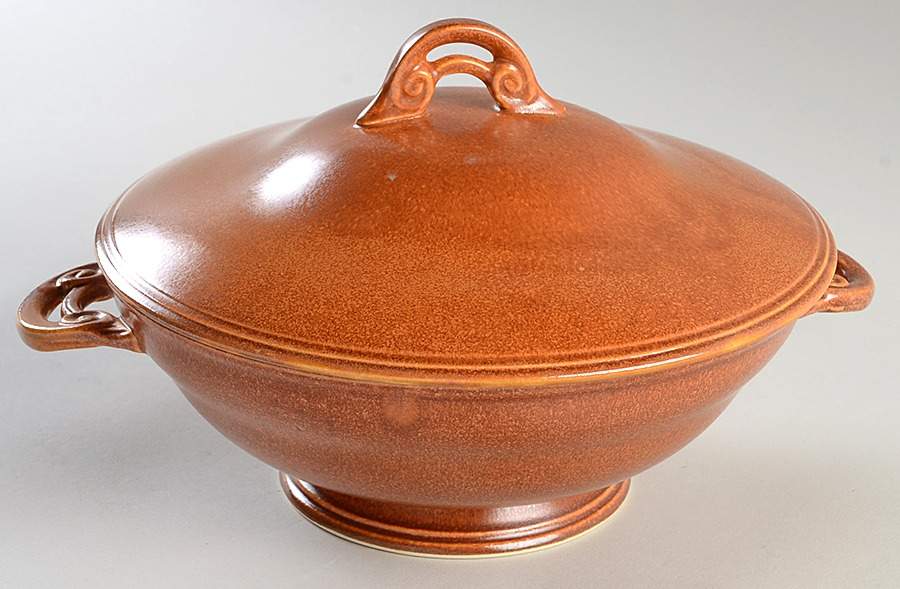 Wells Art Glaze Rust Round Covered Vegetable by Homer Laughlin -1