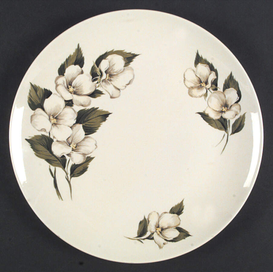 White Flower Dinner Plate by Homer Laughlin -1