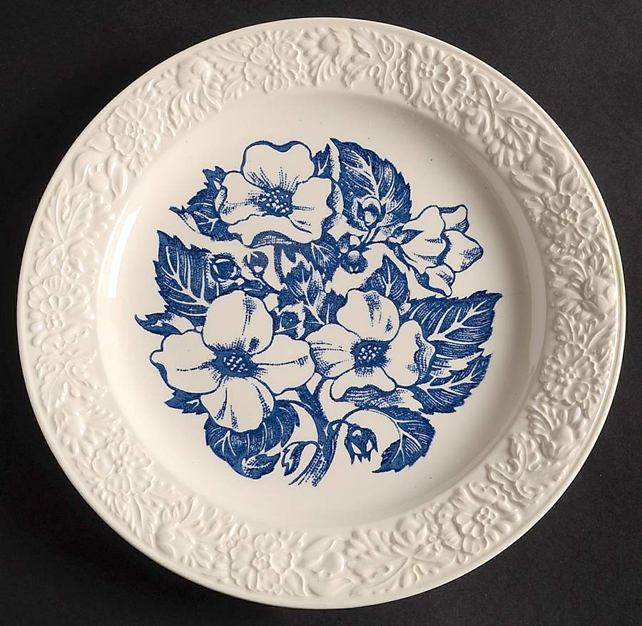 Wild Rose Luncheon Plate by Homer Laughlin -1