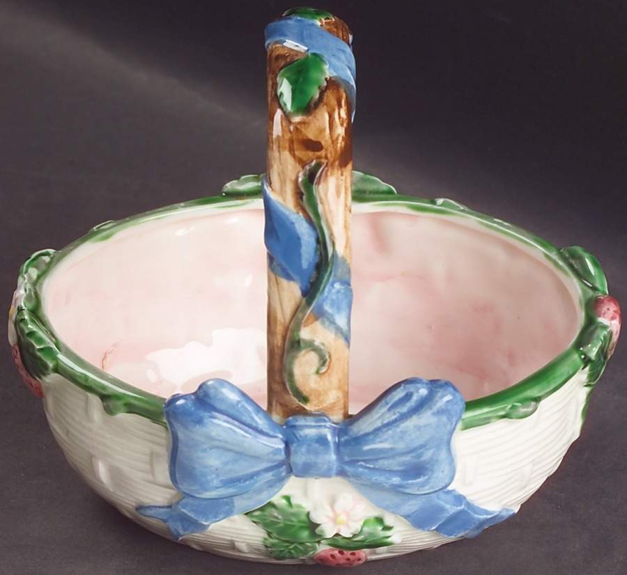 Ribbon & Bow 6" Handled Basket by Haldon-1