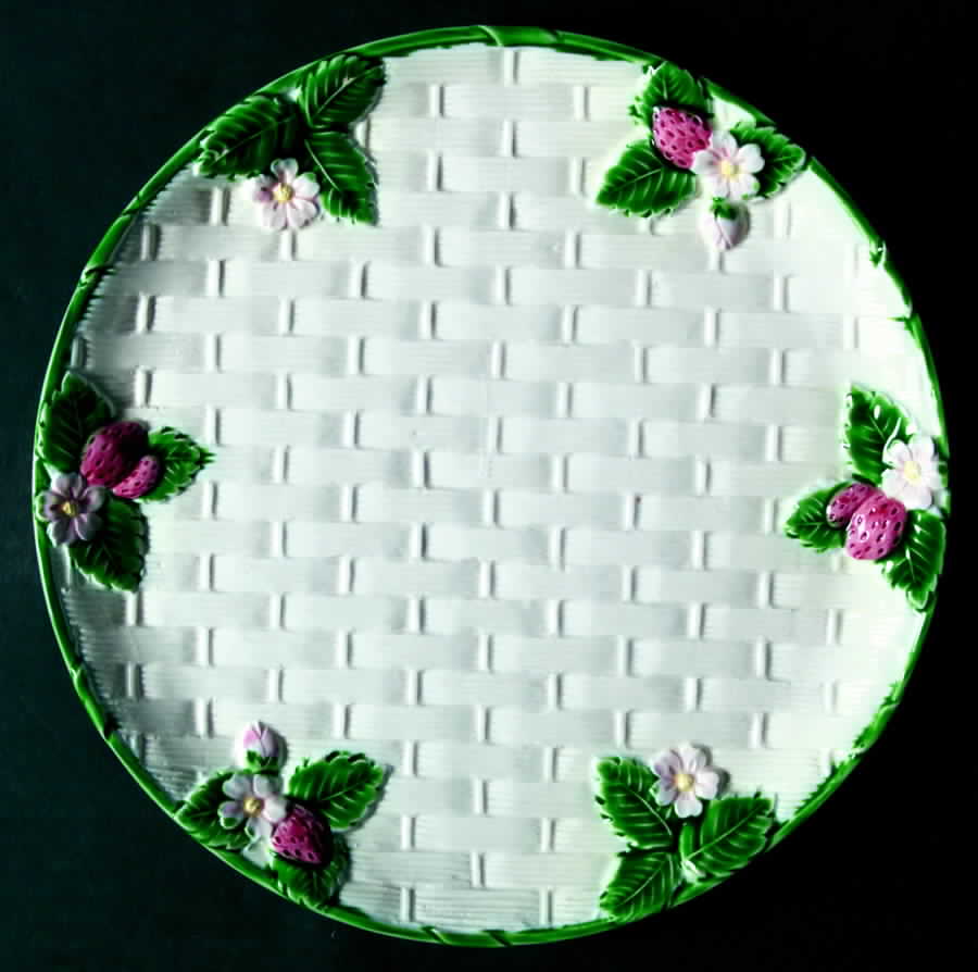 Ribbon & Bow Dinner Plate by Haldon-1