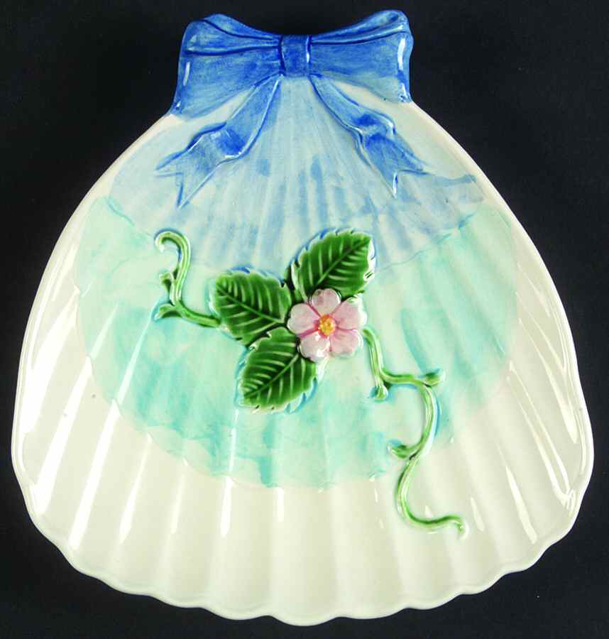 Ribbon & Bow Canape Plate by Haldon-1