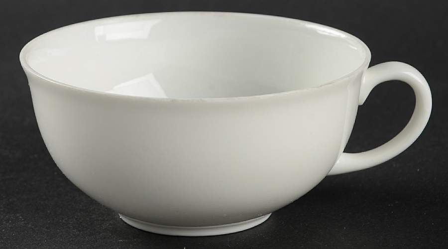 White Flat Cup by Holiday-1