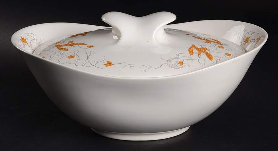 Arizona 2 Quart Oval Covered Casserole by Hall-1