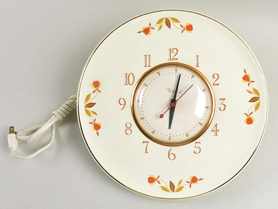 Autumn Leaf Plastic Back Electric Clock by Hall-1