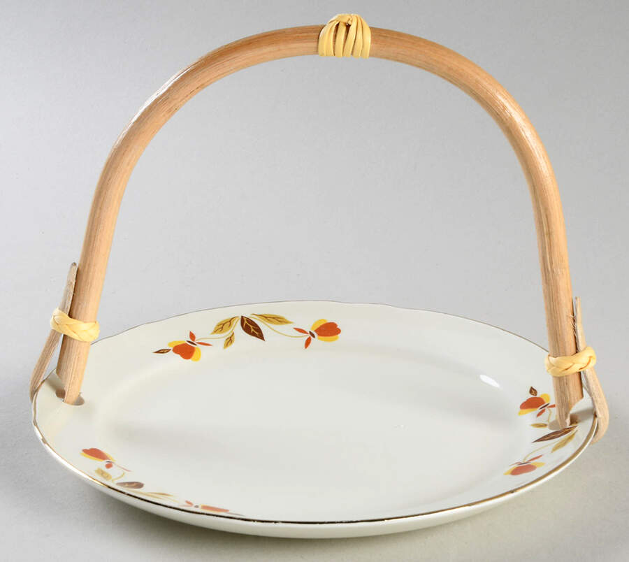 Autumn Leaf 5 3/8"-5 5/8" Bamboo Handled Serving Plate  HC by Hall-1