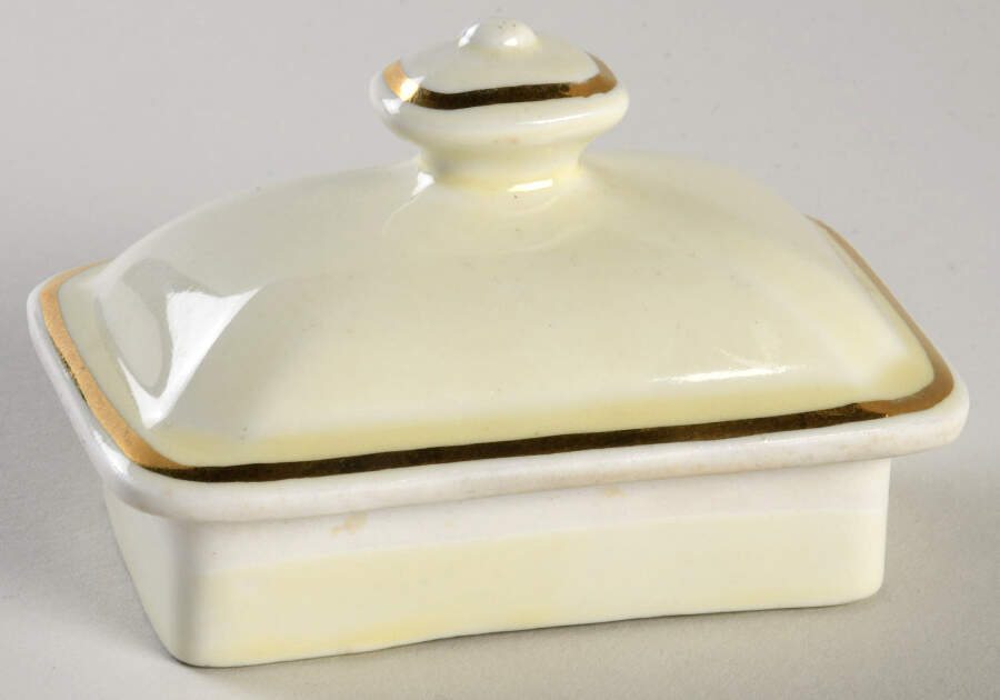 Autumn Leaf Lid for 1930s Newport Teapot by Hall-1