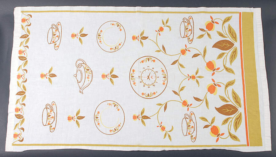 Autumn Leaf 19" X 33" Curt Towel/Curtain by Hall-1