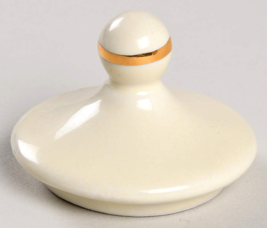 Autumn Leaf Lid for Morning Sugar Bowl by Hall-1