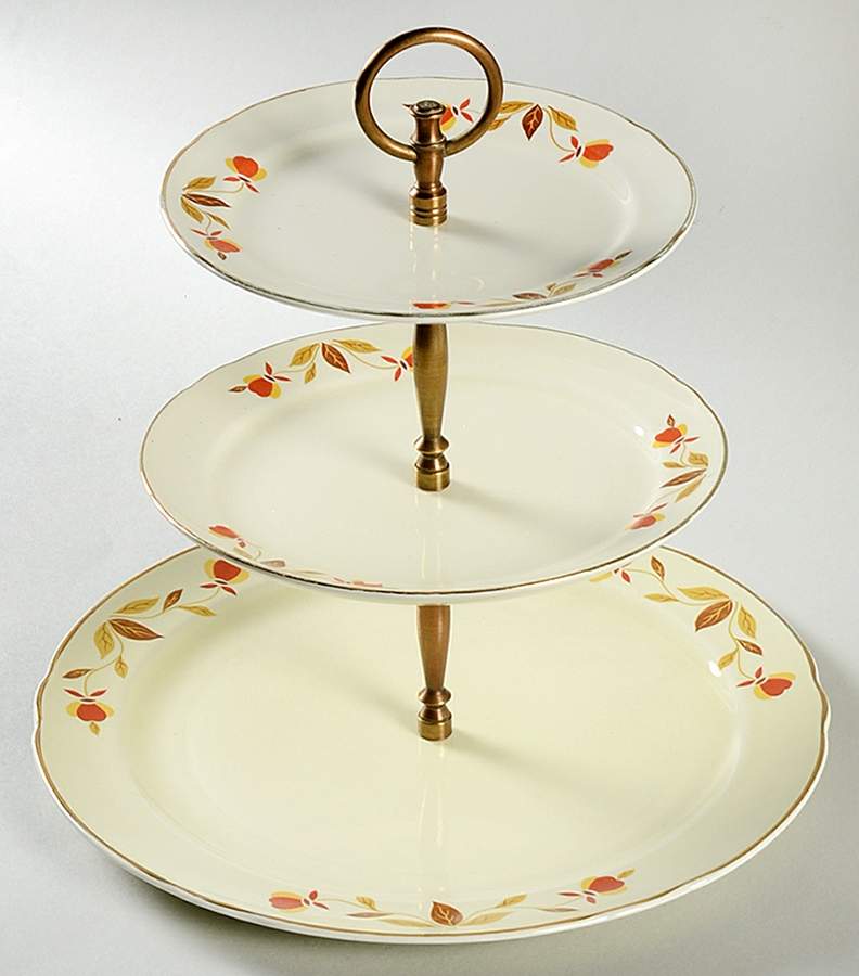 Autumn Leaf Ruffled D 3 Tier Tidbit, 10" Dinner, Pie & Bread by Hall-1