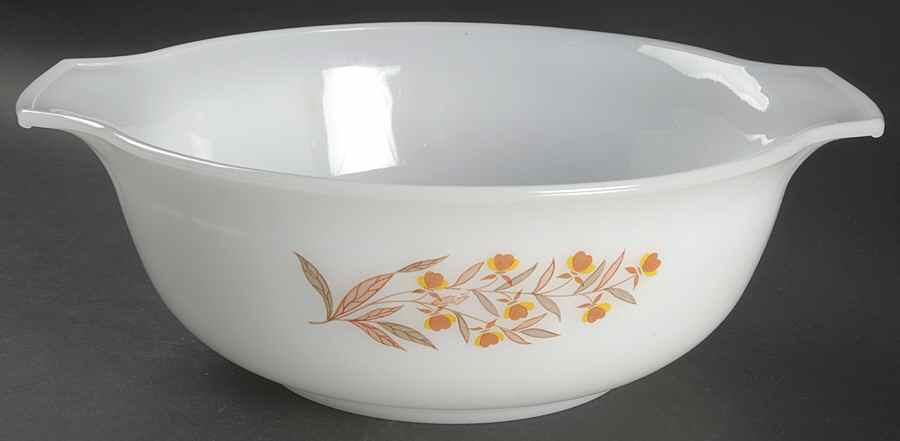 Autumn Leaf 4 Quart Glassware Mixing Bowl by Hall-1
