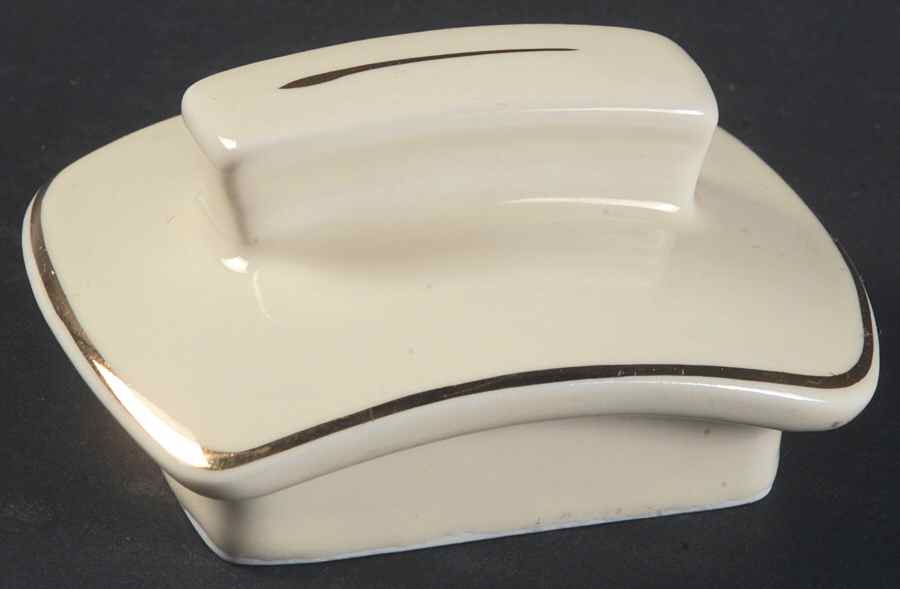 Autumn Leaf Lid for Basketball Teapot by Hall-1