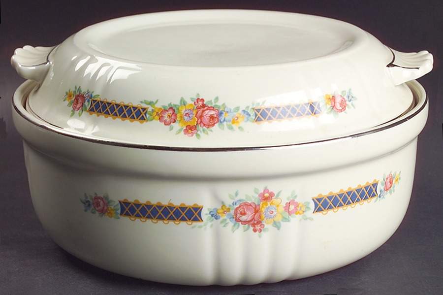 Blue Bouquet (Platinum Trim) 1.5 Quart Radiance Casserole with Lid by Hall-1
