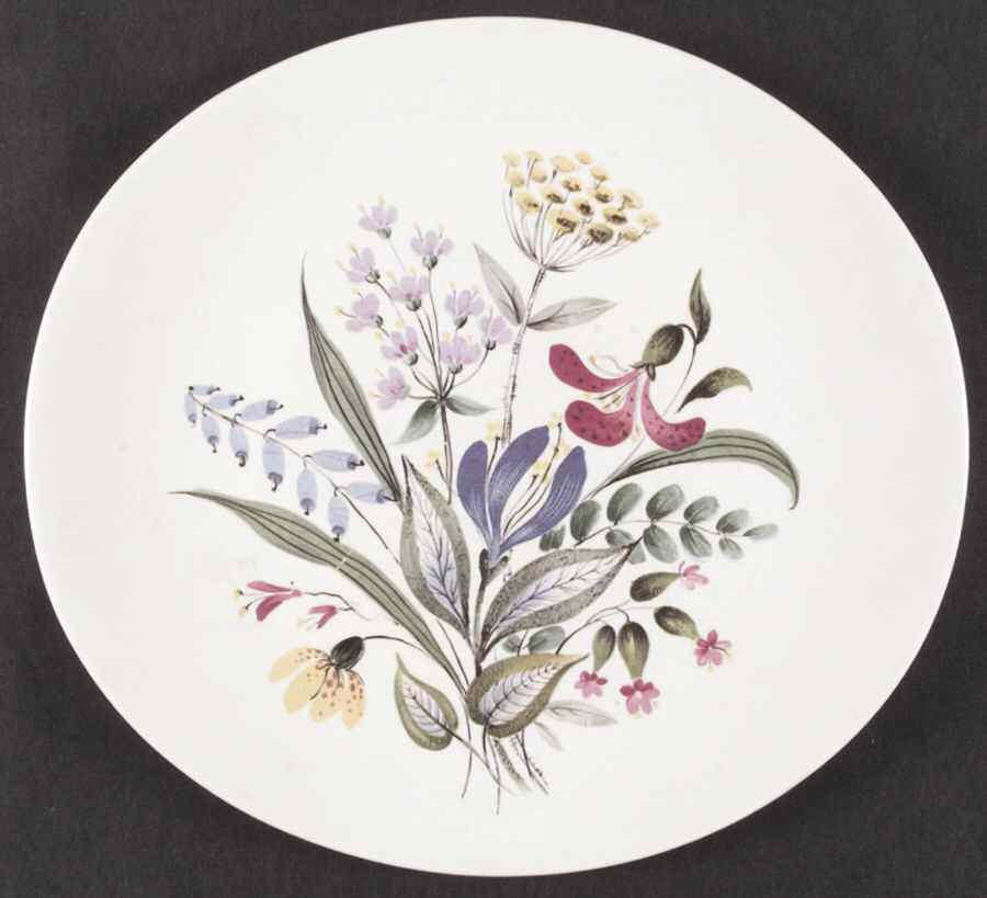 Bouquet Dinner Plate by Hall-1