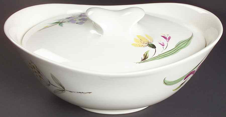 Bouquet 1.25 Quart Oval Covered Casserole by Hall-1