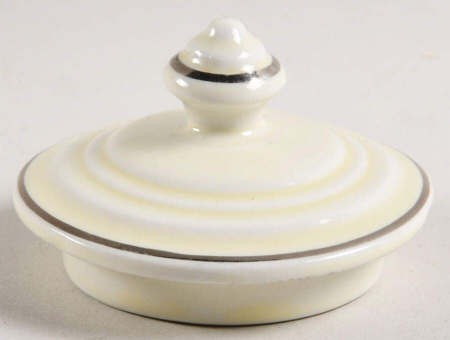 Crocus Lid for Medallion Sugar Bowl by Hall-1