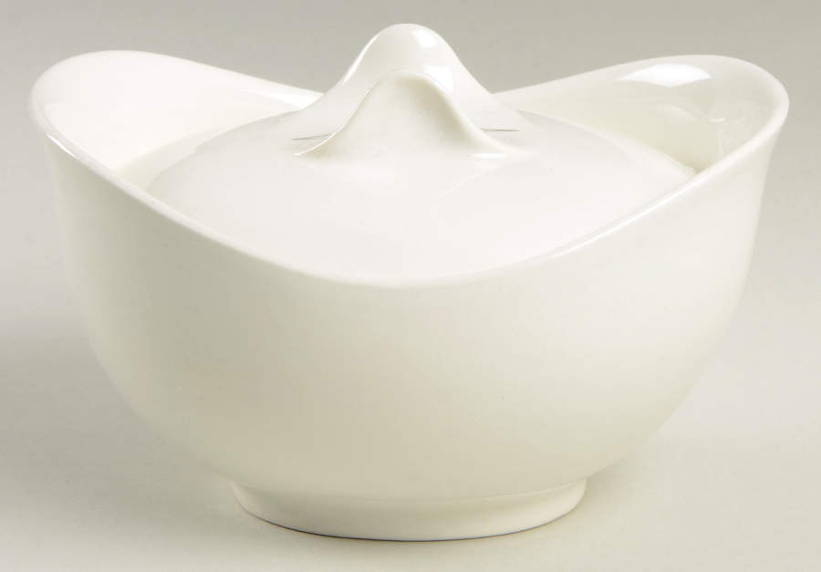 Fantasy (Eva Zeisel) Individual Casserole & Lid by Hall-1