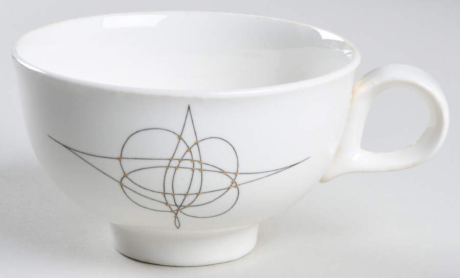 Fantasy (Eva Zeisel) Footed Cup by Hall-1