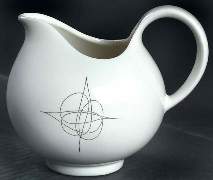 Fantasy (Eva Zeisel) Creamer by Hall-1