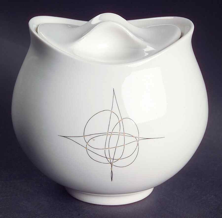 Fantasy (Eva Zeisel) Sugar Bowl & Lid by Hall-1