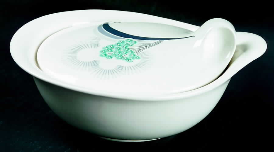 Flair Handled Marmite & Lid by Hall-1
