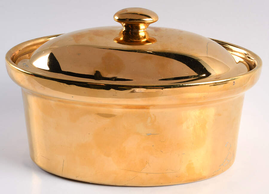 Golden Glo 1 Quart Oval Covered Casserole by Hall-1