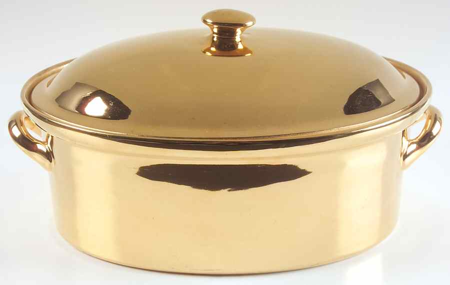 Golden Glo 3 Quart Oval Covered Casserole by Hall-1