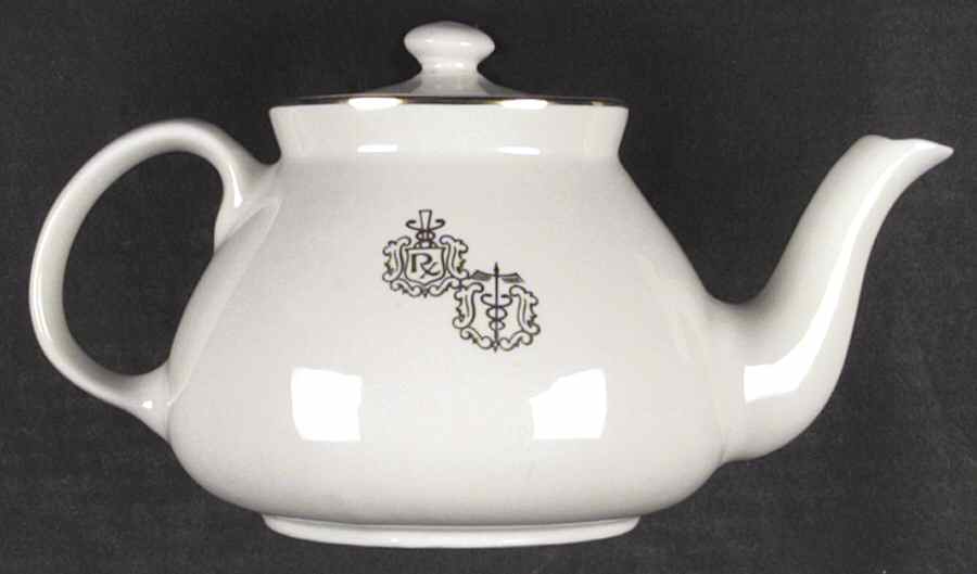 Rx Decoration 10-12 Cup New York Teapot & Lid by Hall-1