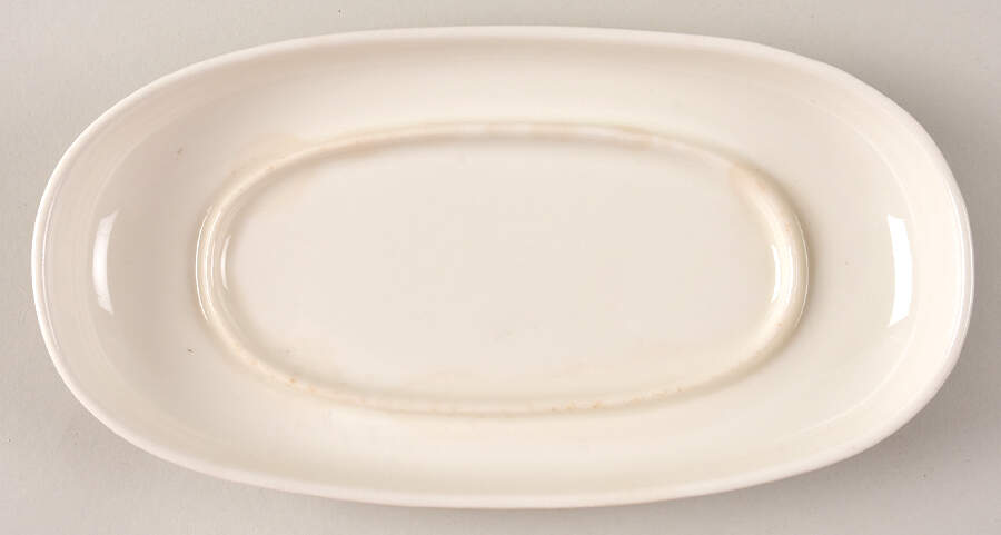 Holiday 1/4 Lb Winged Butter No Lid by Hall-1