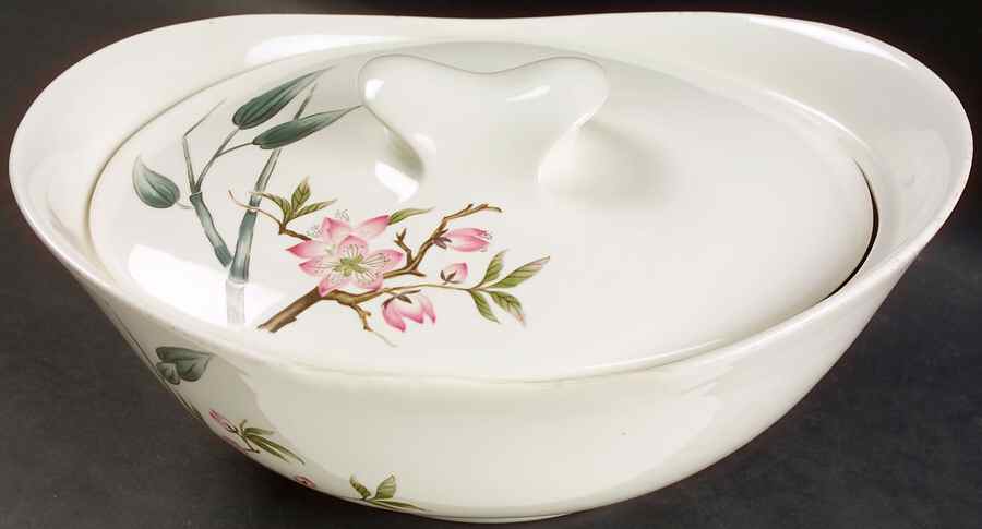 Peach Blossom (Classic Shape) 1.25 Qt Oval Covered Casserole by Hall-1