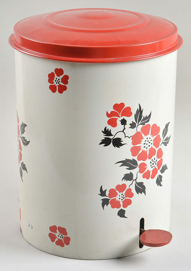 Red Poppy (Platinum Ring) Step on Pedal Metal Waste Can by Hall-1