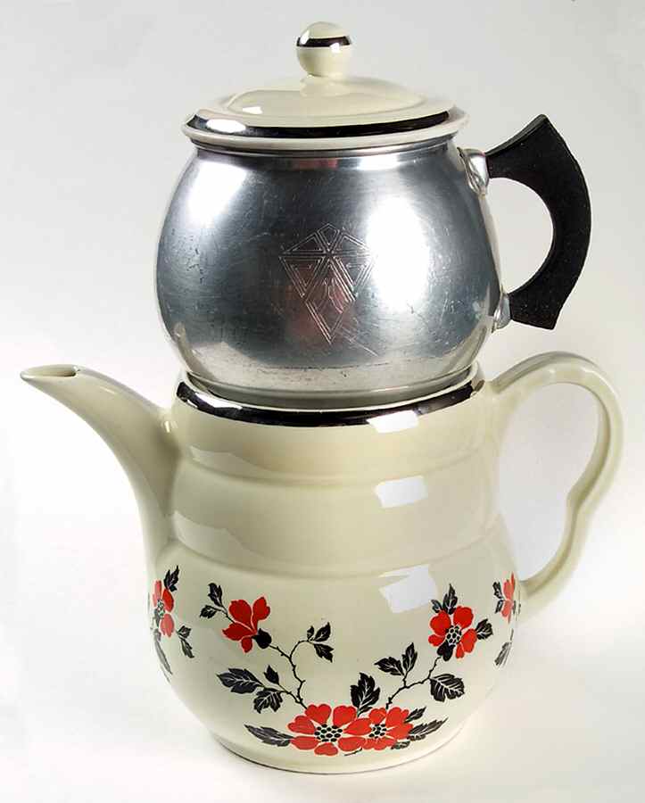 Red Poppy (Platinum Ring) Daniel Coffee Pot & Lid with Metal Drip & Infuser by Hall-1